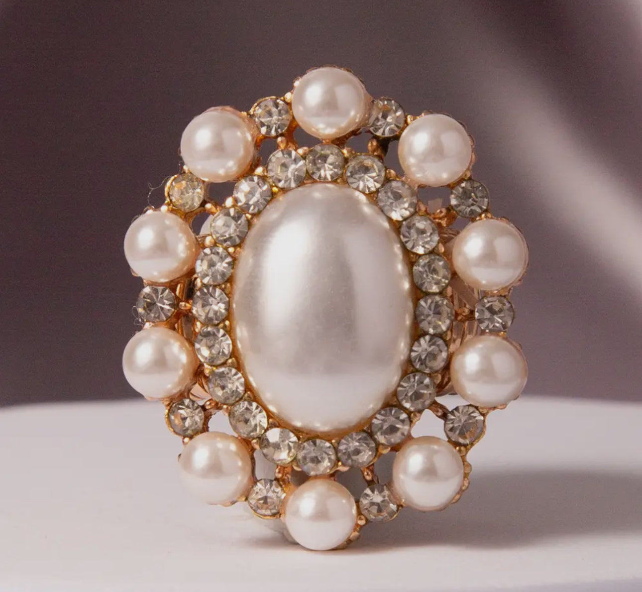 Stretch cut glass ring was so much style