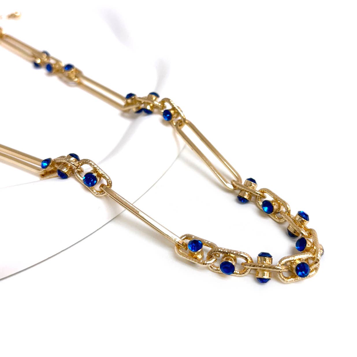 Paper Clip Chain Linked with Color Stone Inlay Necklace: Black