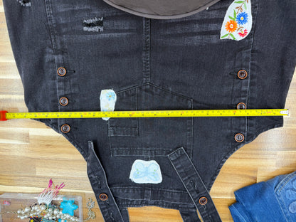 Black Bibs