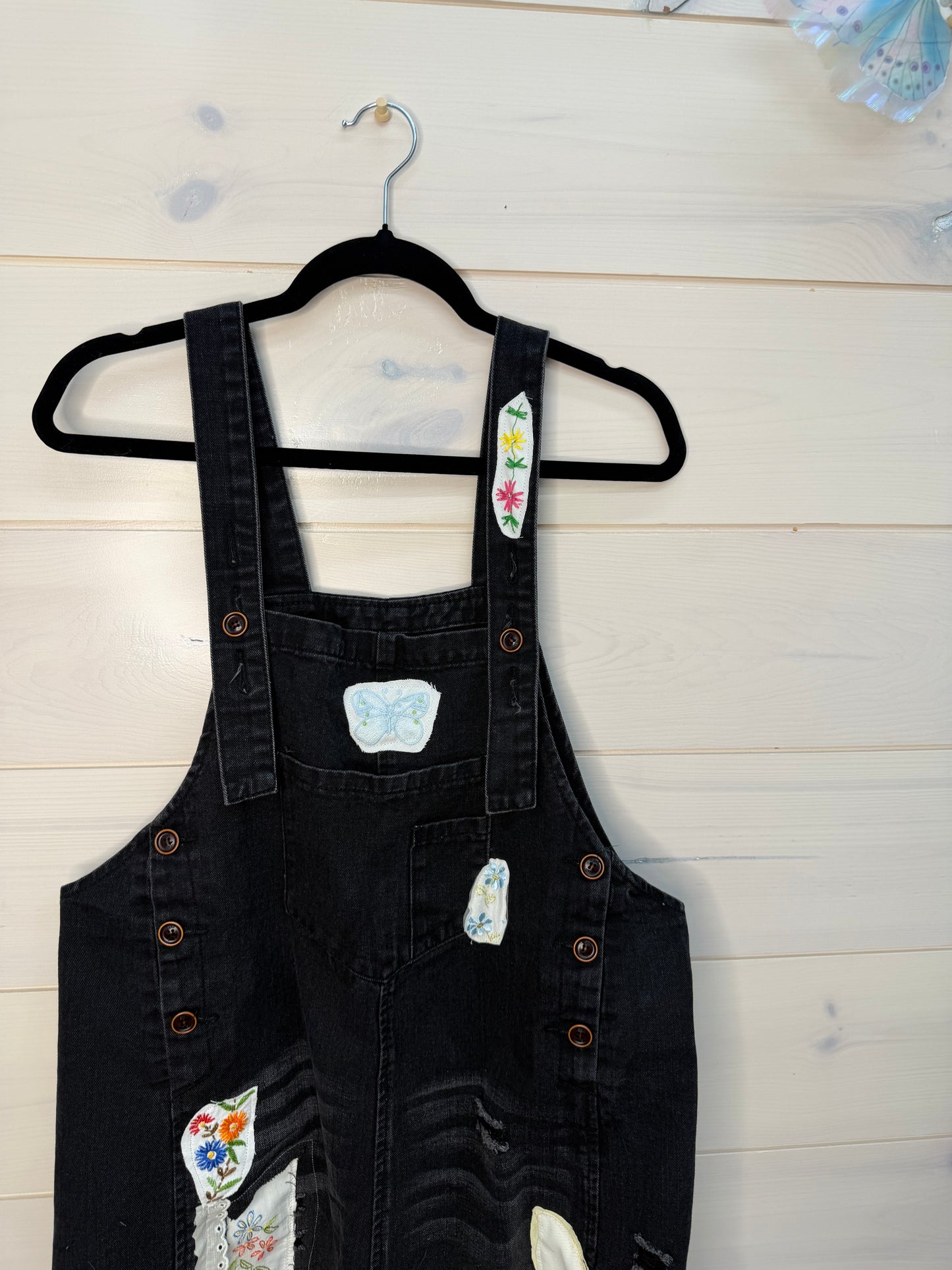 Black Bibs