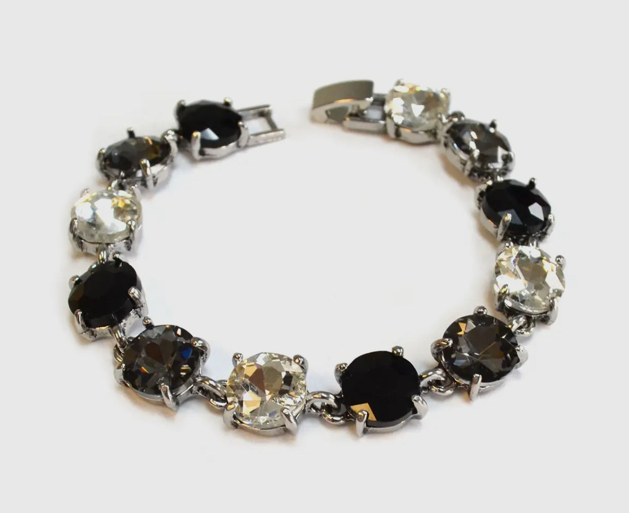 Festive Bracelets clap