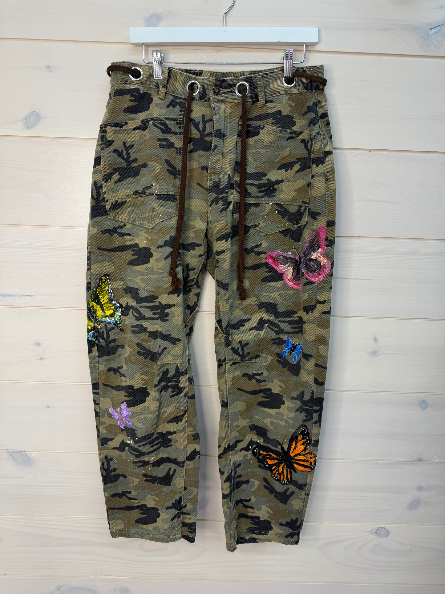 Camo Butterfly barrel leg pants