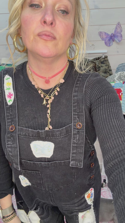 Black Bibs